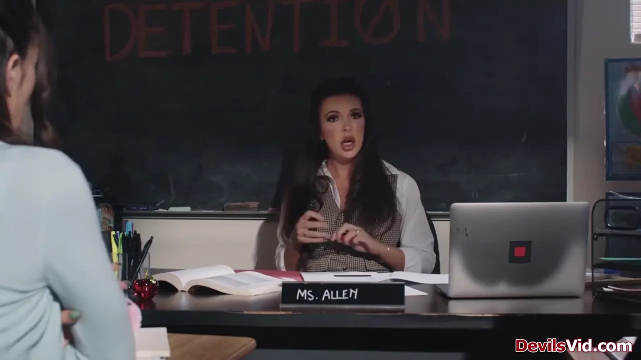 Natalie Brooks Fucks In Detention As Elizabeth Skylar Watches