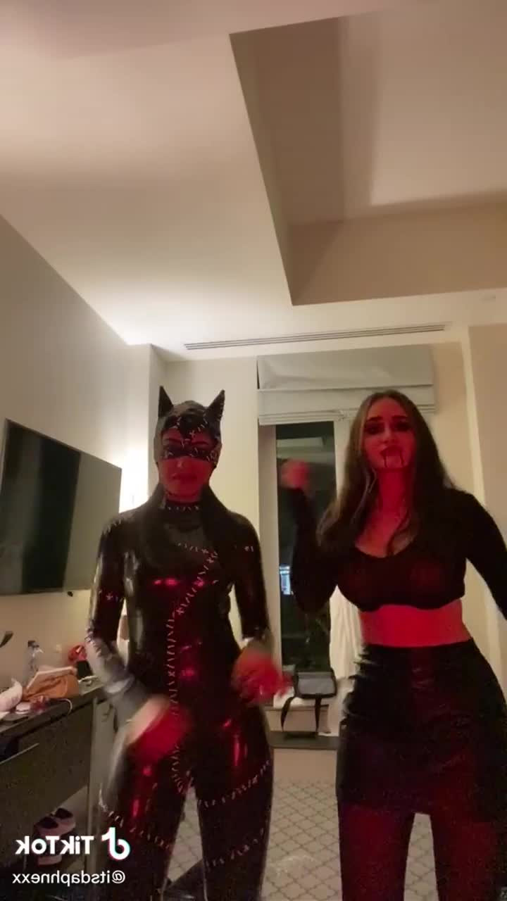 Emarr B [ emarrb ] - Send $10 for my boba and say thank you