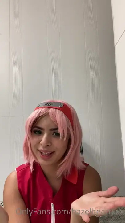HazelHeartXXX Teasing On A Chair As Sakura