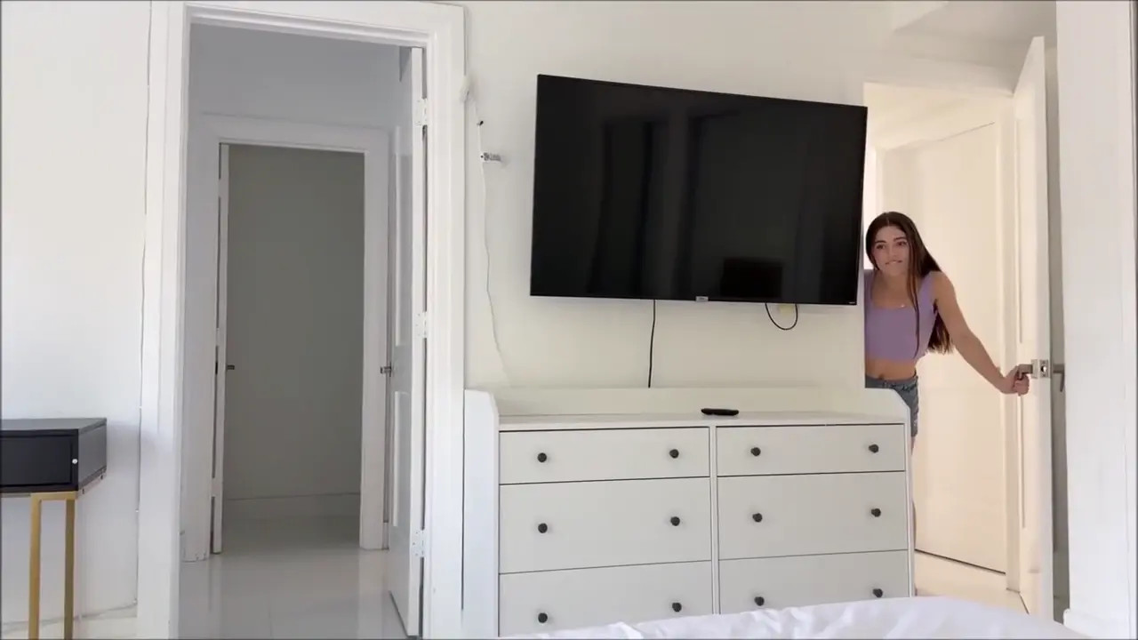 The Horny Juniper Ren Gets Fucked By Her Stepbrother