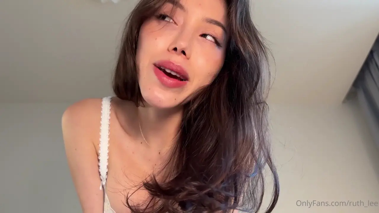 Intimate Sessions: Ruth Lee Embraces Pleasure in Private Leak  