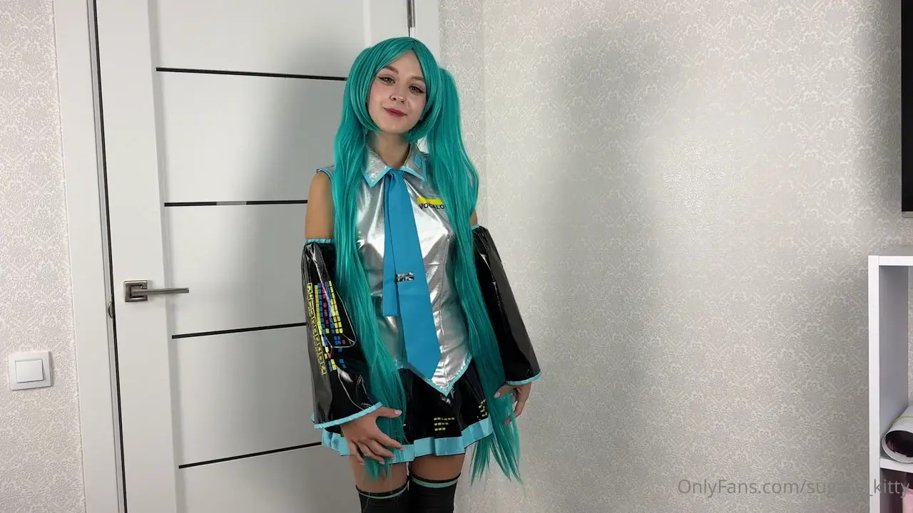 Sugary_Kitty Gets Creampied As Hatsune Miku