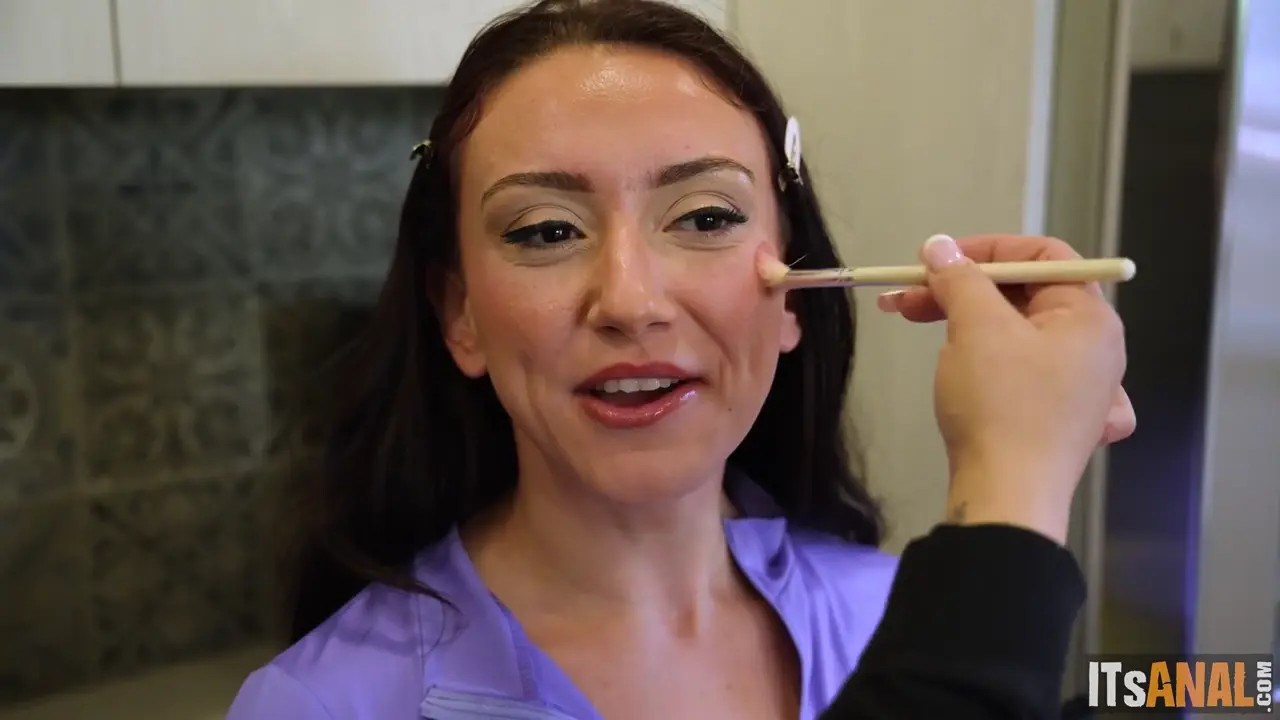 Fresh Drop: Mandy Muse's Intimate Threesome Experience Revealed  