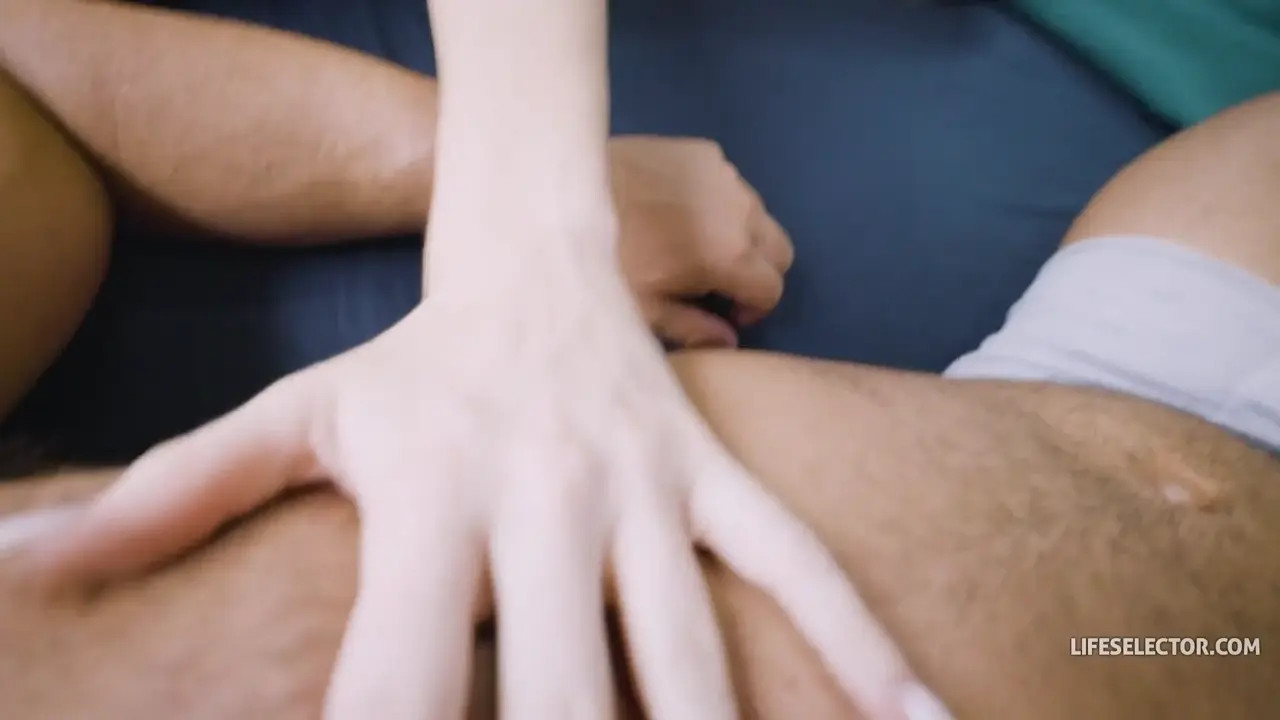 Intimate Scarlet Chase Blowjob Revealed in Stunning Detail  