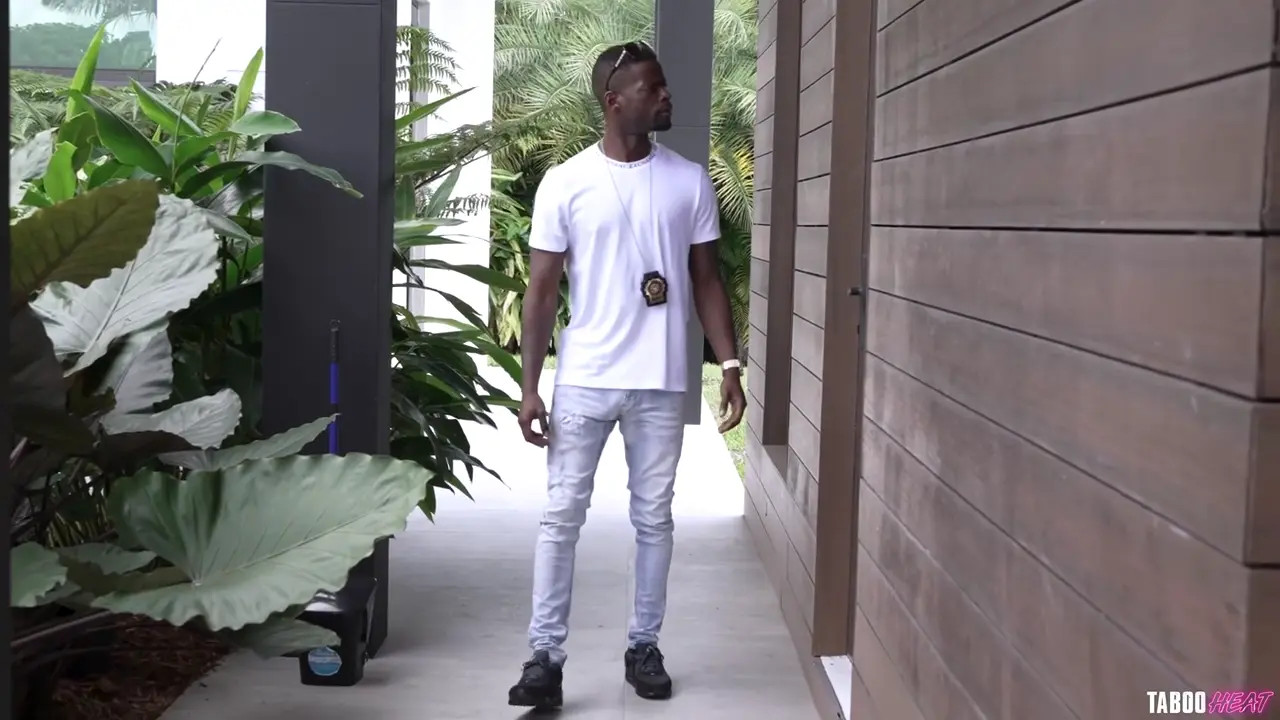 BBC Police Officer Pounds Hot MILF CoryChaseXXX - ePornLeak