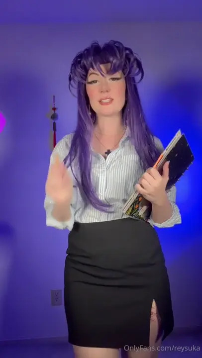 Reysuka Undresses For A Private Lesson