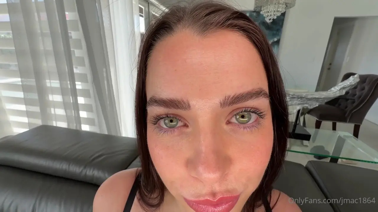 Backshots Make Thick SsamiHayes's Tits Bounce - ePornLeak