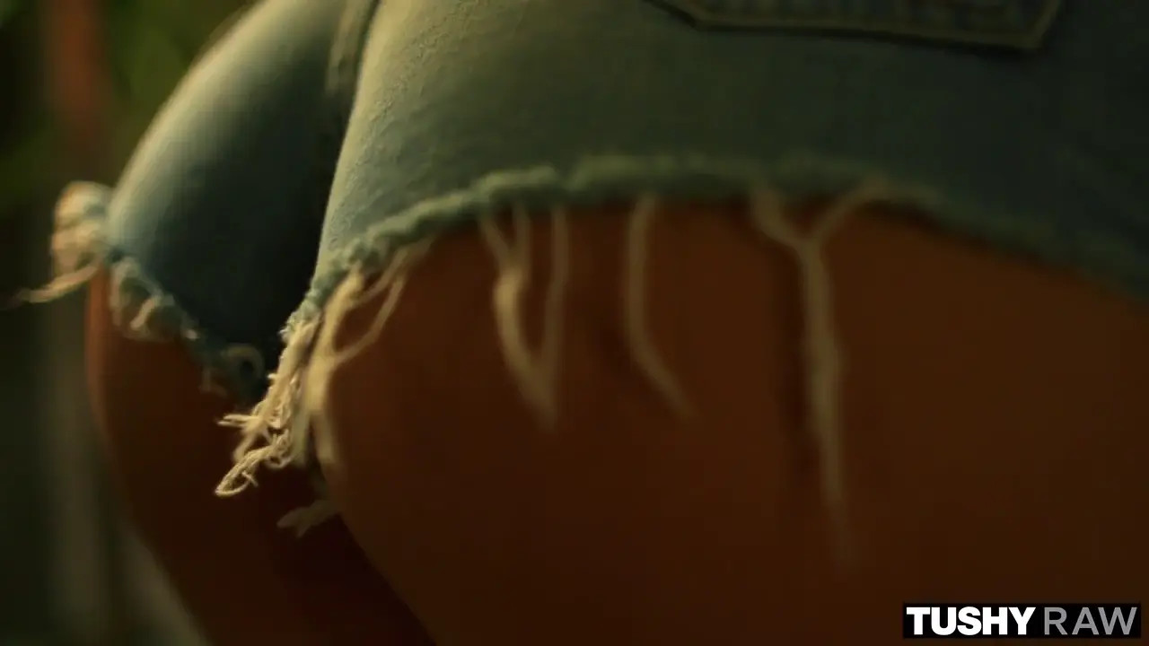 Katalina Kyle Takes A Long Dick In Her Ass - ePornLeak