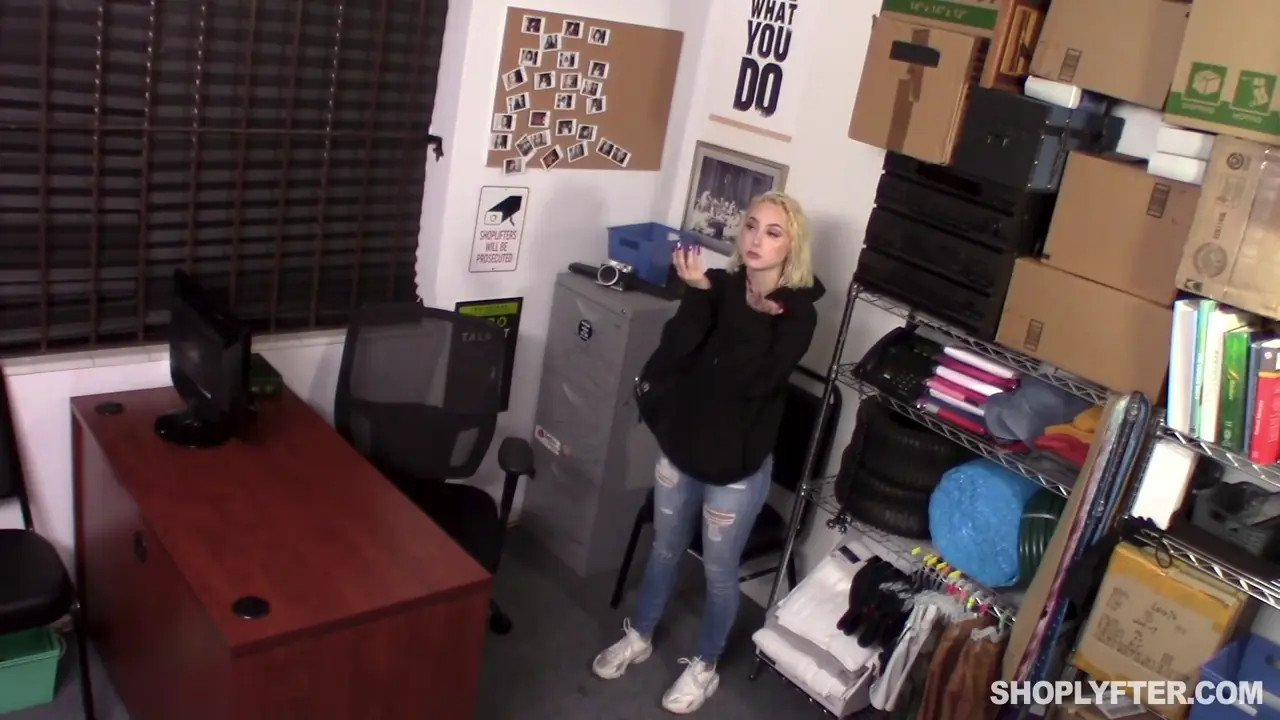 Busty Blonde Skylar Vox Gets Fucked During The Interrogation