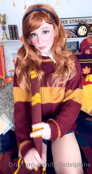 Belle Delphine Takes Off Sweater In Cosplay