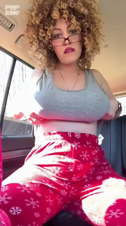 Hanna Cnez Teases Her Big Melons In The Car
