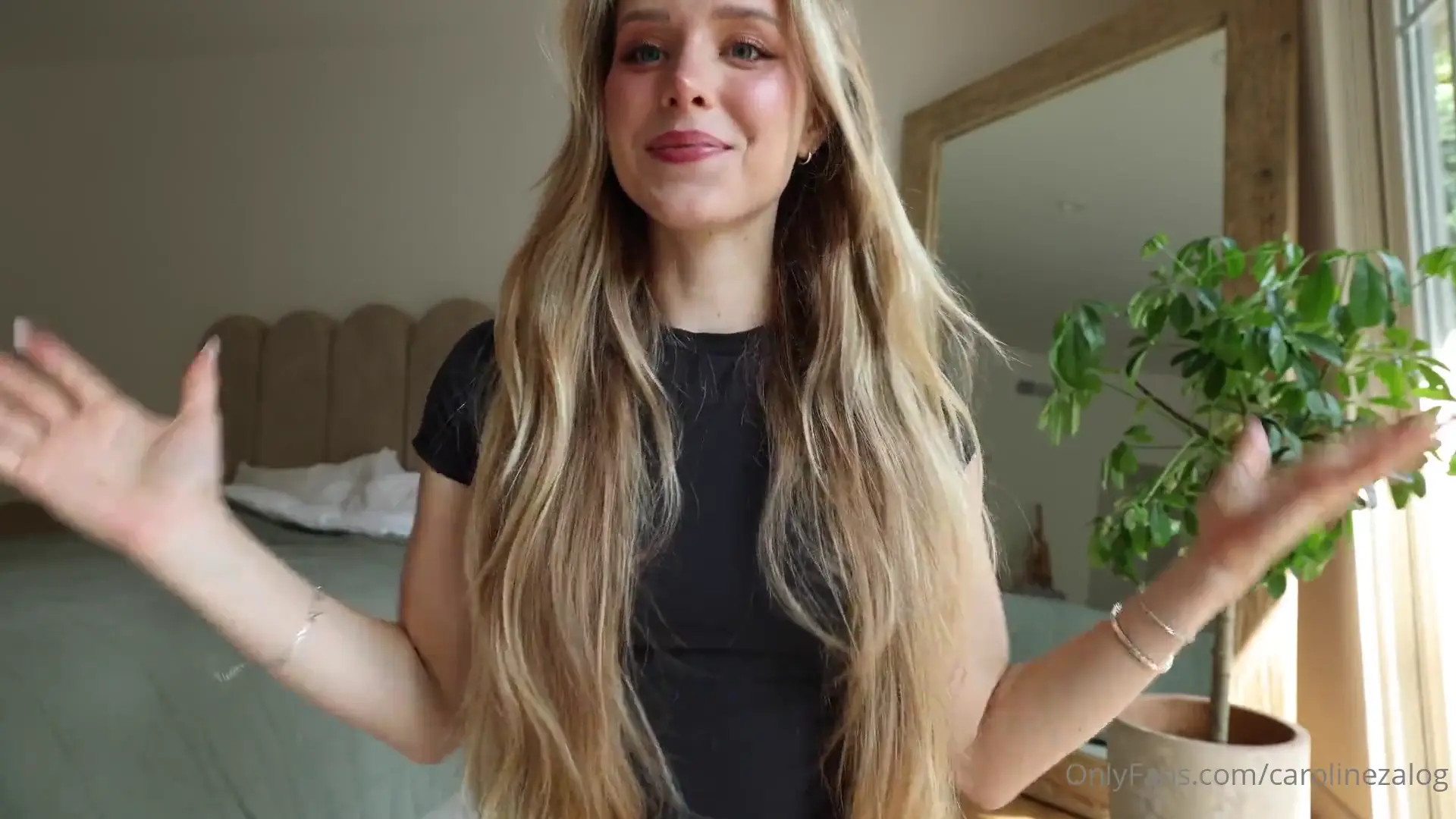 Caroline Zalog Tights Try On Video Leaked