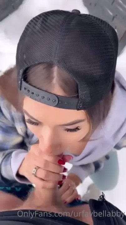 Urfavbellabby Gives BJ In Their Snowy Backyard