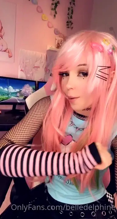 Belle Delphine Listening To 50 Cent Music - ePornLeak