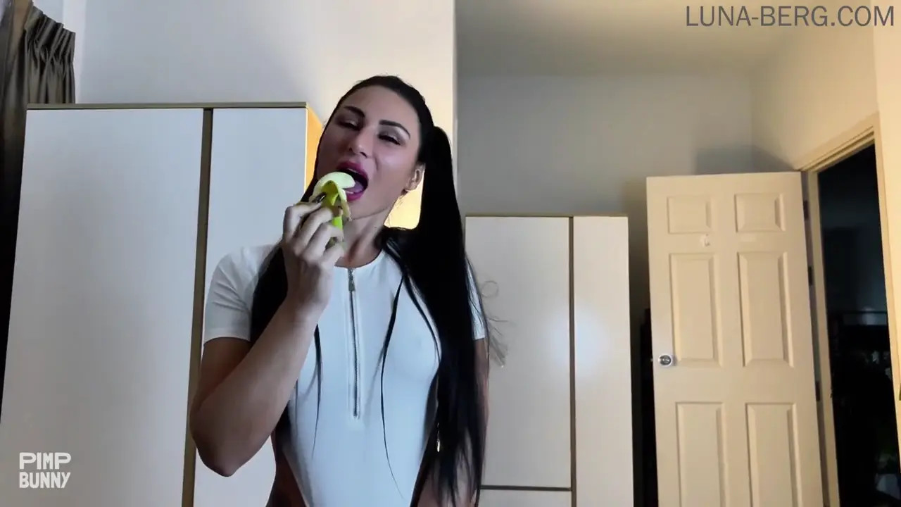 Banana Wasn’t Enoug So The Roommate Rides A Cock And Begs For Cum In Mouth