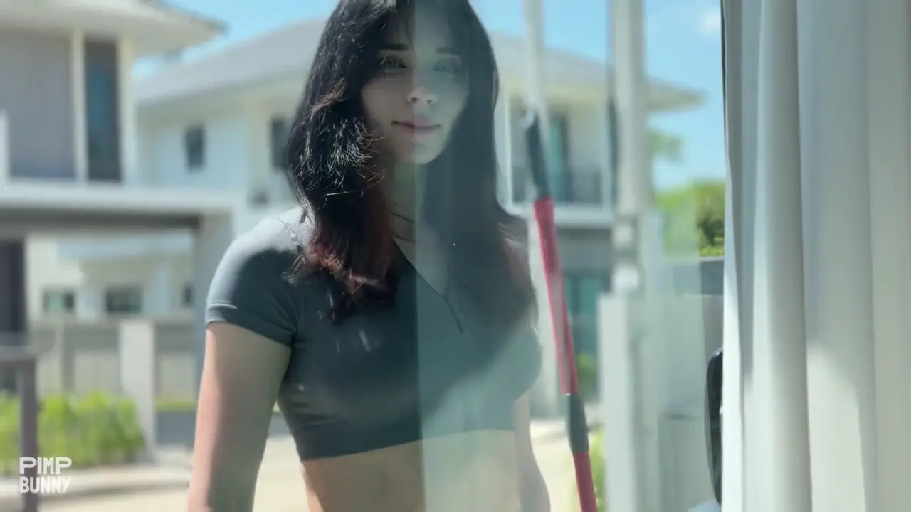 Viral Sweetie Fox's Seductive Encounters in Exclusive 4K