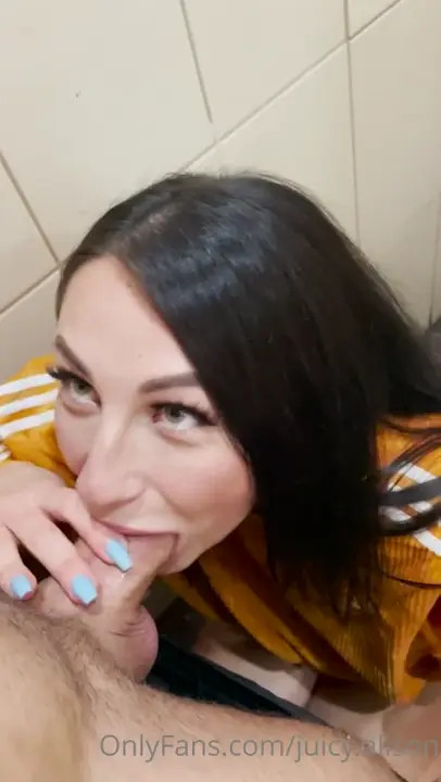 Deeply Seductive Blowjob Leak Featuring Juicy.Alison in 4K  