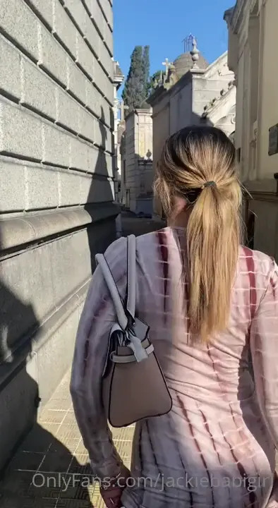 JackieBabiGirl Rides A BBC After A Long Walk