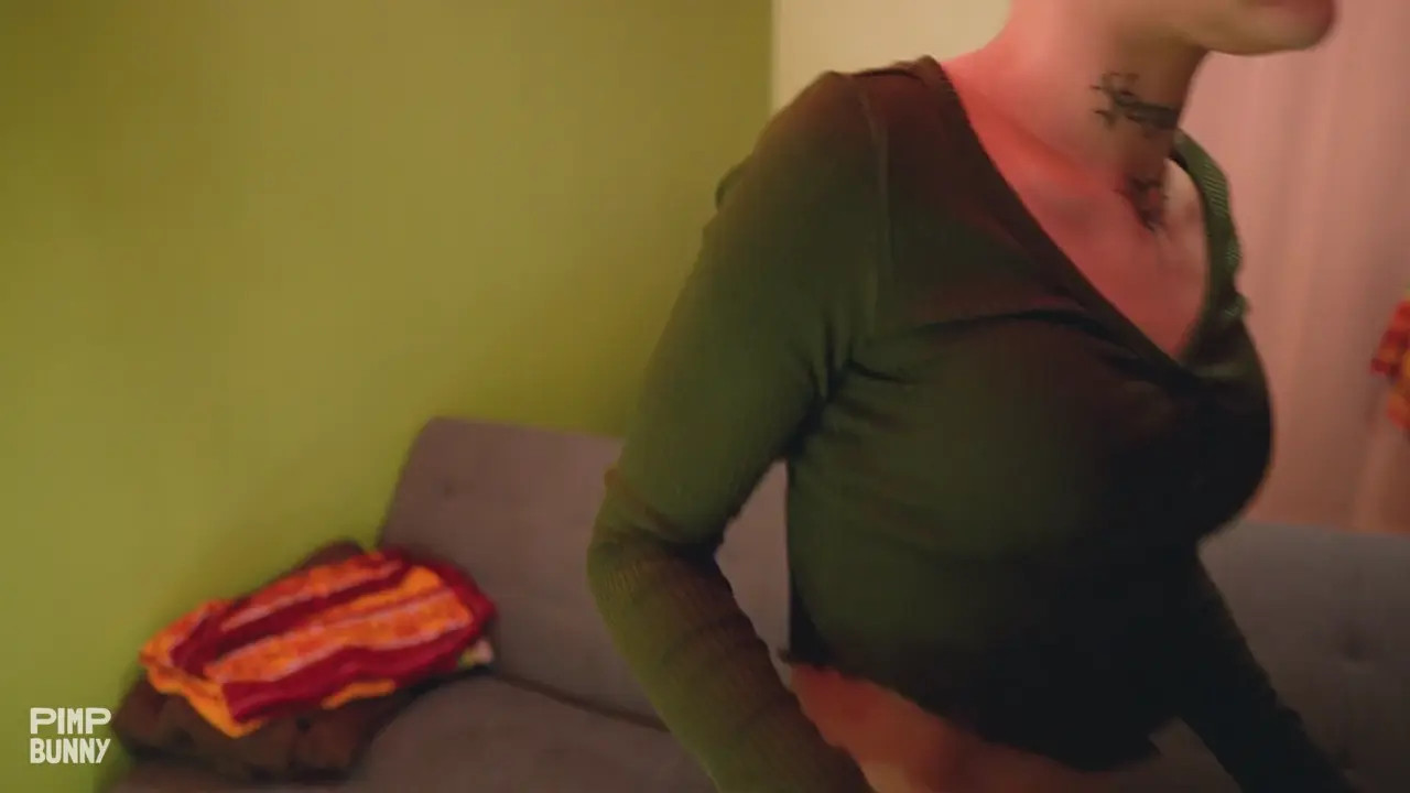 Fucking My Influencer Best Friend's Stepbrother While She's Distracted