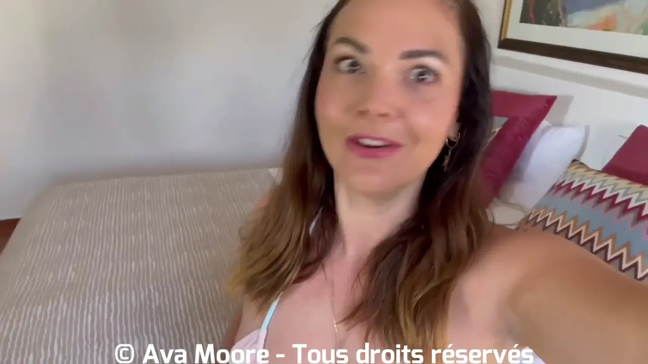 AvaMoorex Feasts On A Pipe By The Beach - ePornLeak
