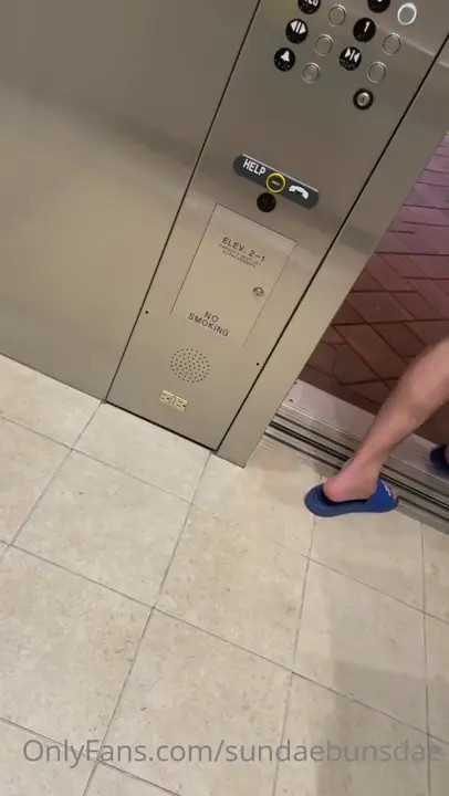 Mia Falls Gets Drilled While Stuck In The Washer - ePornLeak