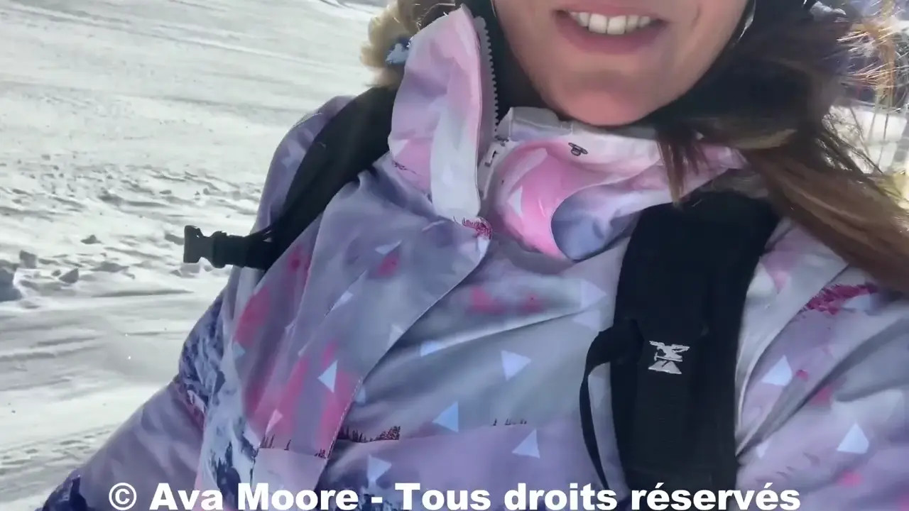 AvaMoorex's Snowy Outdoor Anal Play