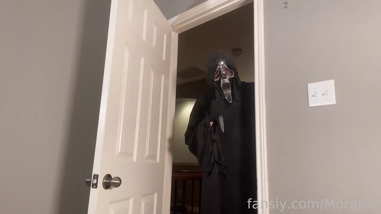 Morgpie Gets Screwed By Ghostface