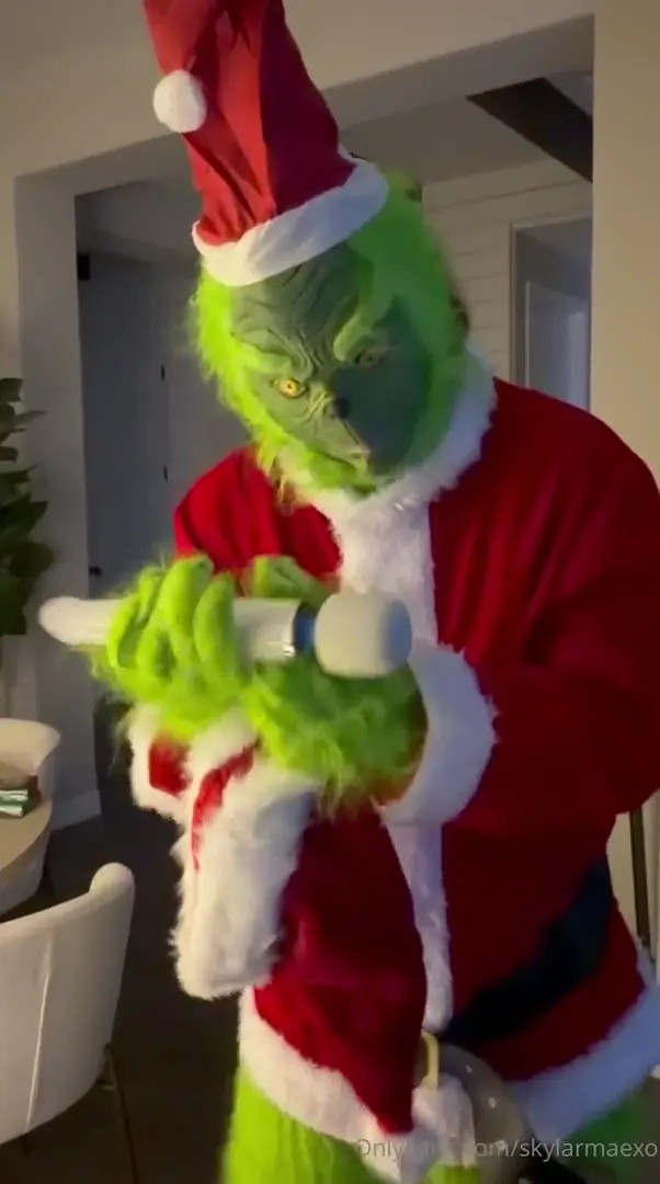 Skylarmaexo BG With The Grinch Video Leaked