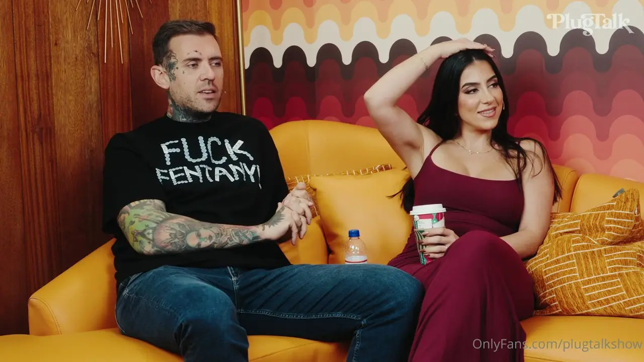 Lena The Plug Shares Her Husband With Lasirena69