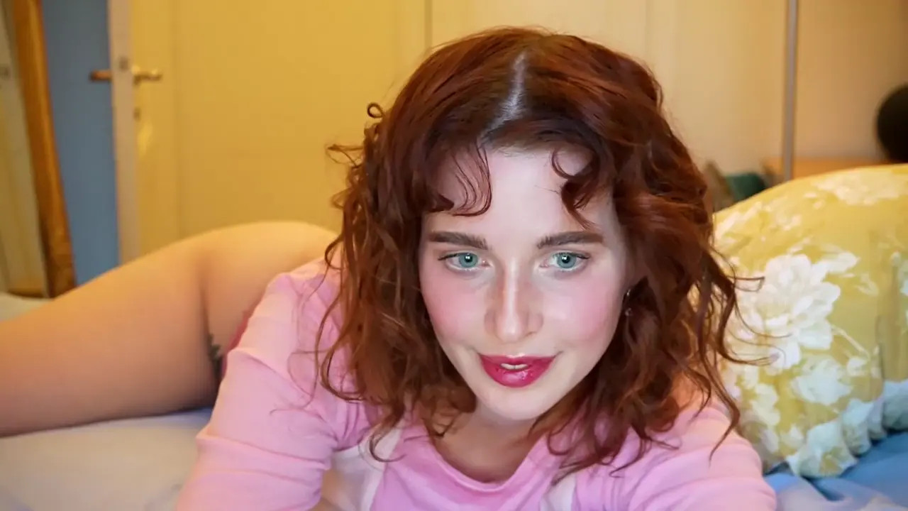 Ellaa91 Moaning While Masturbating