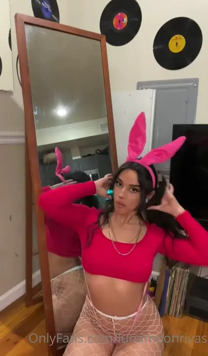 Lunamoonrivas Exposed in Pink Lingerie Fresh 2026 Leak  