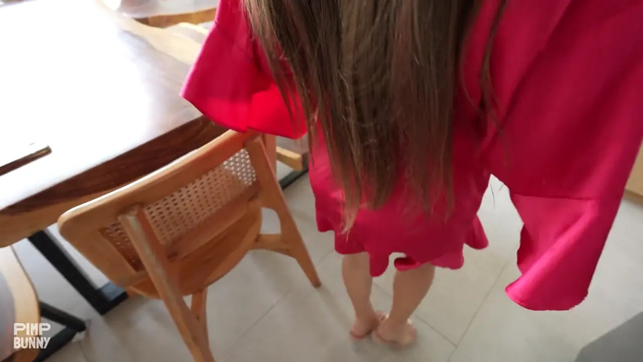 Desperate Horny Girl Seduces The Plumber With Her Shiny Oiled Body