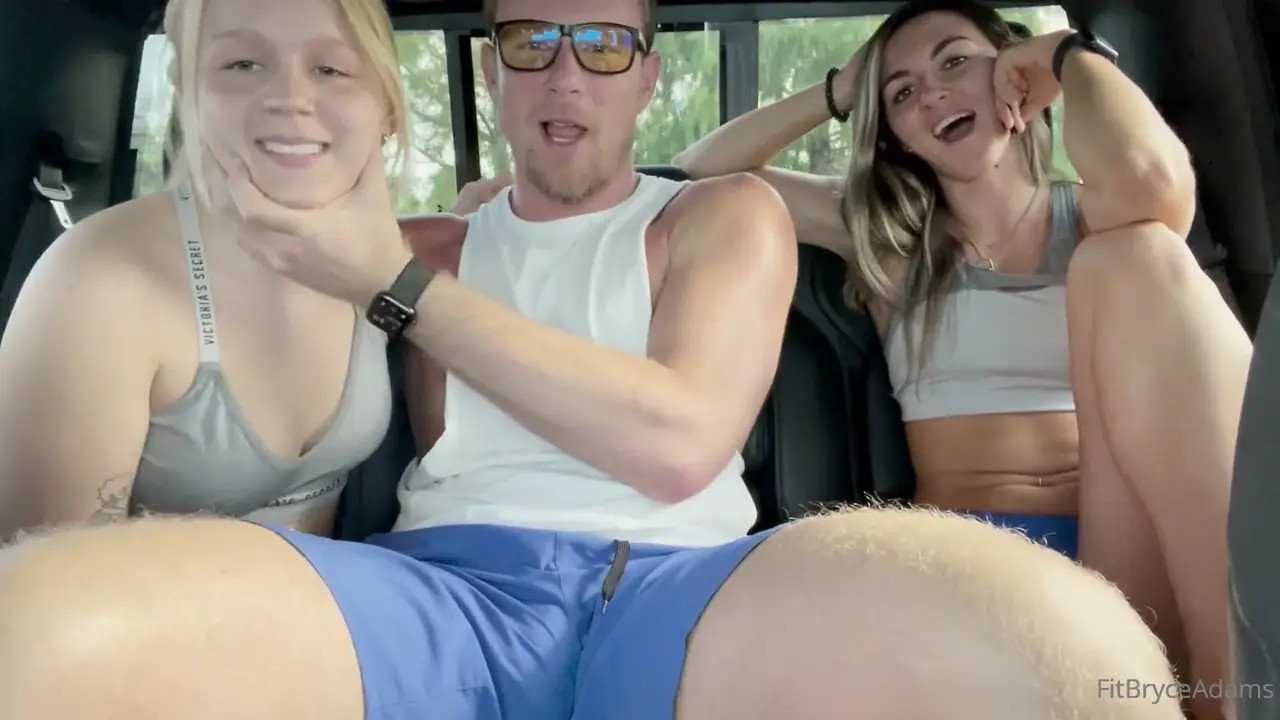 Bryce Adams And Her Friend Blow A Cock In The Backseat
