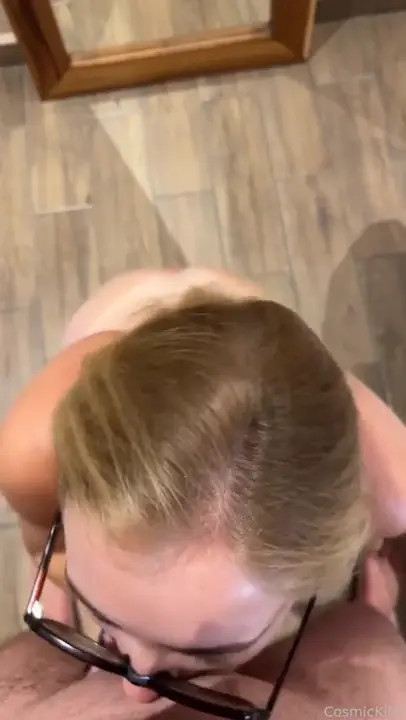 Fresh CosmicKitti Oral Sessions with Tan Lines Exposed in HD  