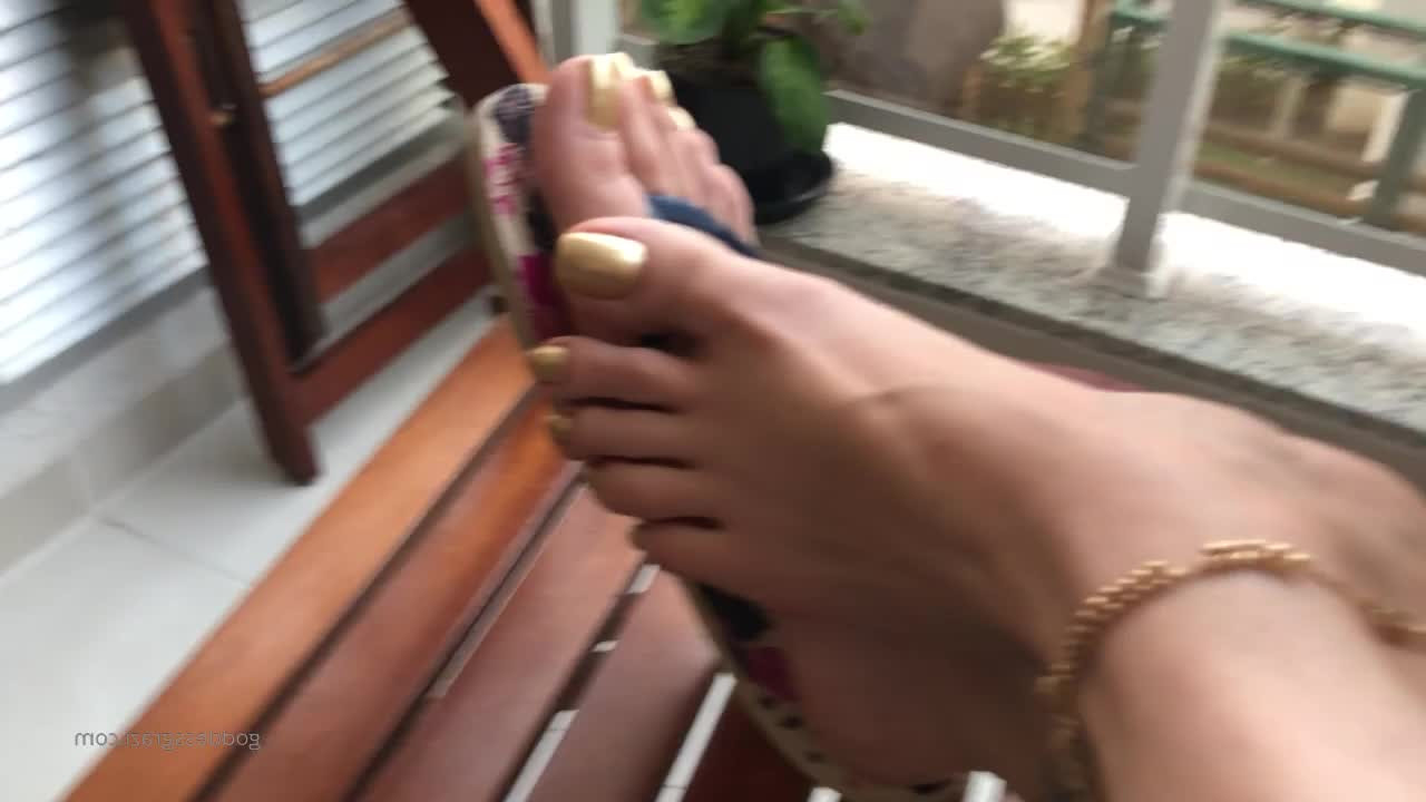 Goddess Grazi [ grazigoddess ] - Good morning & happy Friday 🥹 I hope you all have a wonderful