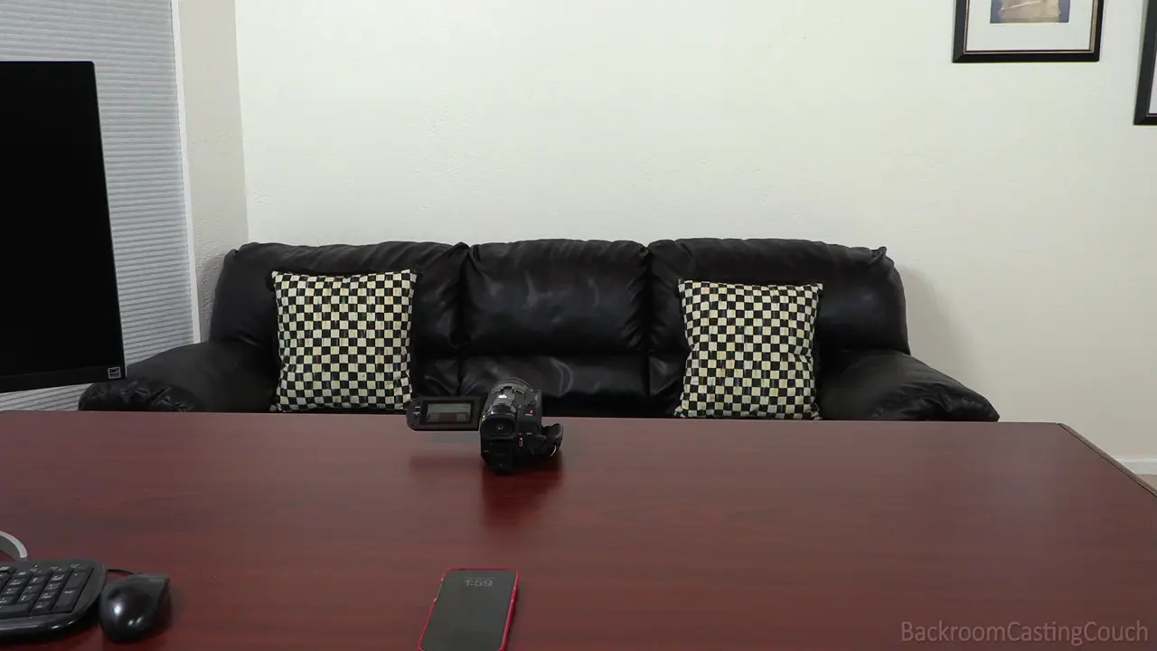 ItsSophieTyler’s First Anal Casting