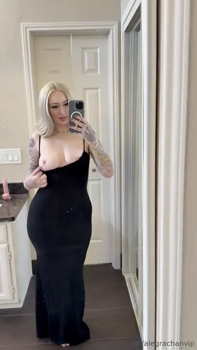 Alegrachan's Solo Dildo Masturbation