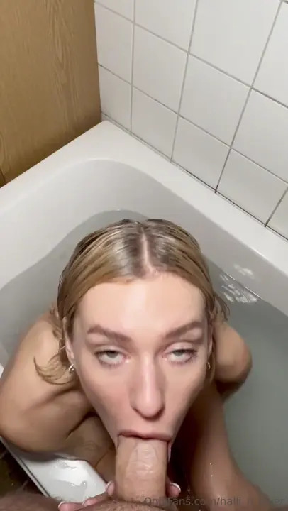 Wildhalli's Bathtub Blowjob And Standing Doggy