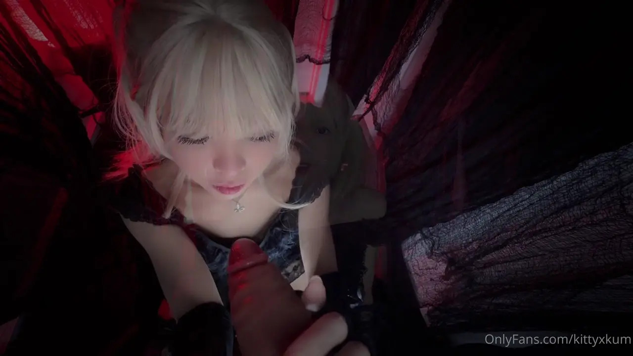 Kitty Kum As Misa Amane Squirts On A Dildo