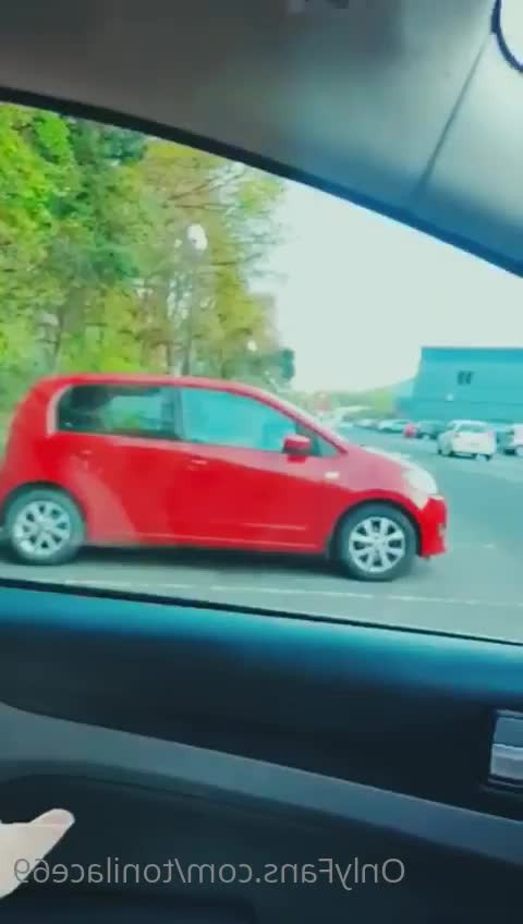 Eliana Rose [ elianarose ] - Feeling Cute 🥺 I can't believe my hair is almost long enough to be