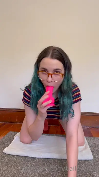 BaileyEilish Cums Hard With Dildo & Vibrator