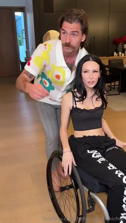 Miamoxiee Gets Plowed By TheFleshMechanic
