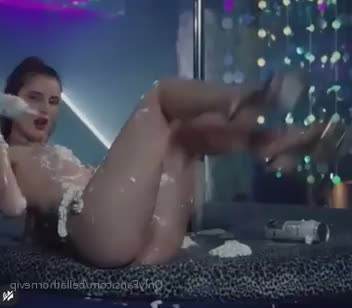 Amethyst [ amxthystt ] - Do you like foot fetish? 🤔🦶🏻