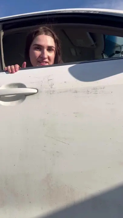 TheGorillaGrip Drills Her Ass With A Black Dildo In Her Car