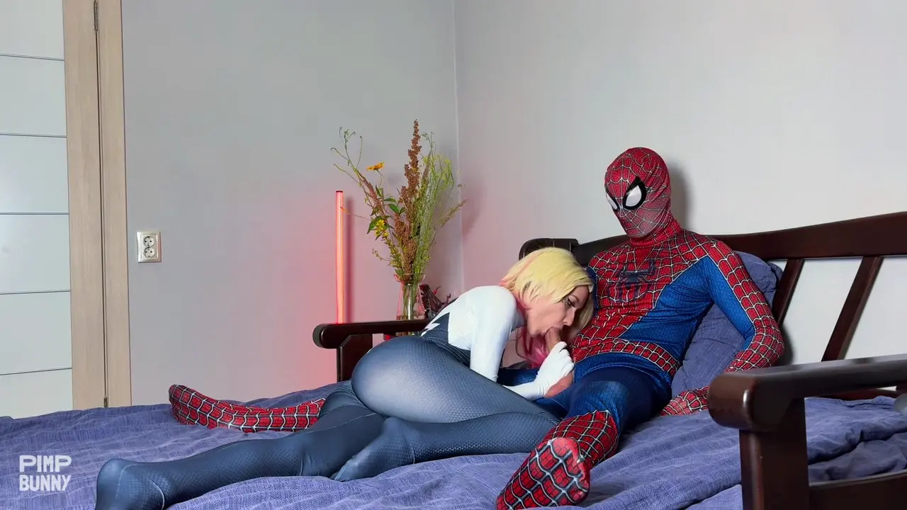Gwen Stacy Rides Spiderman's Dick