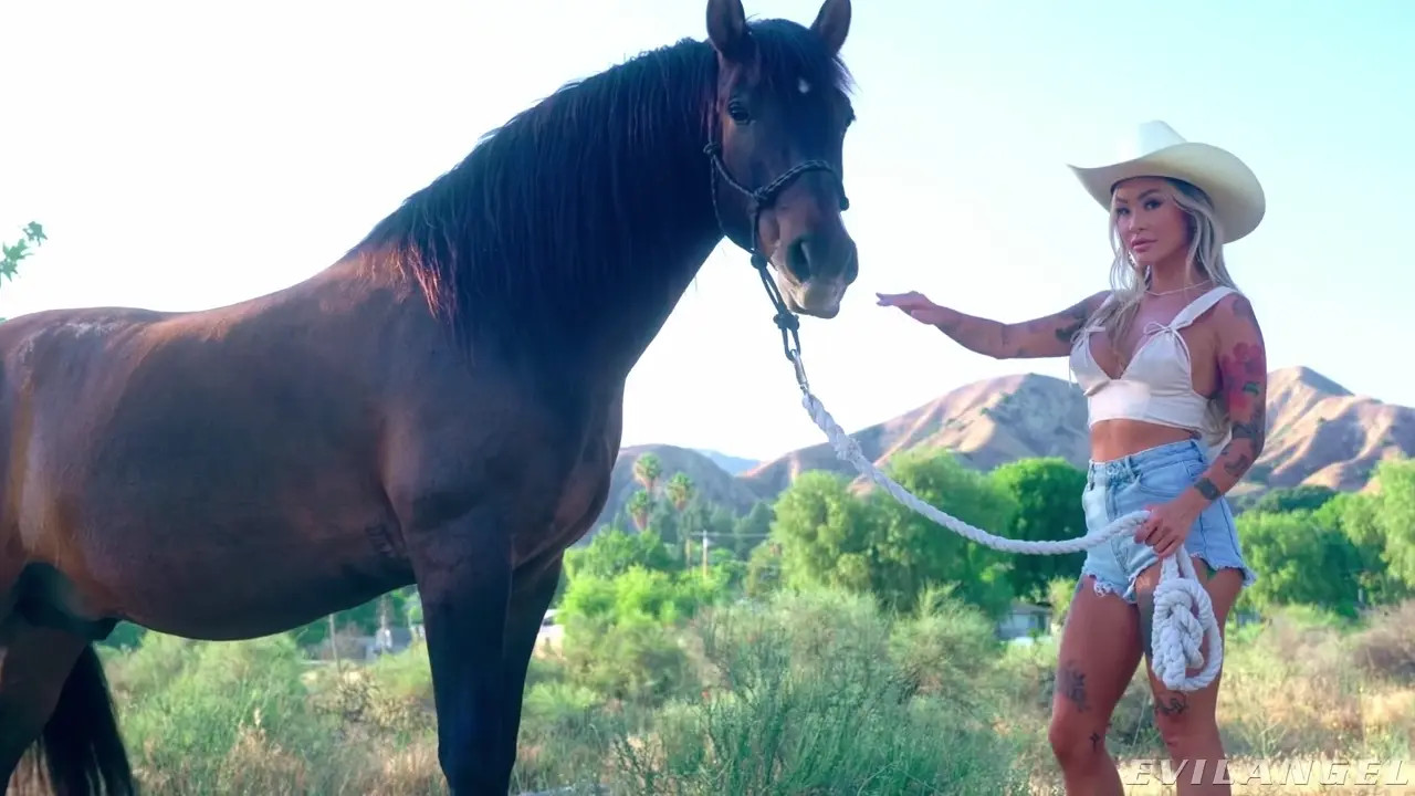 Linda Lan's Exclusive 2026 Outdoor Anal Sessions Uncensored 4K  
