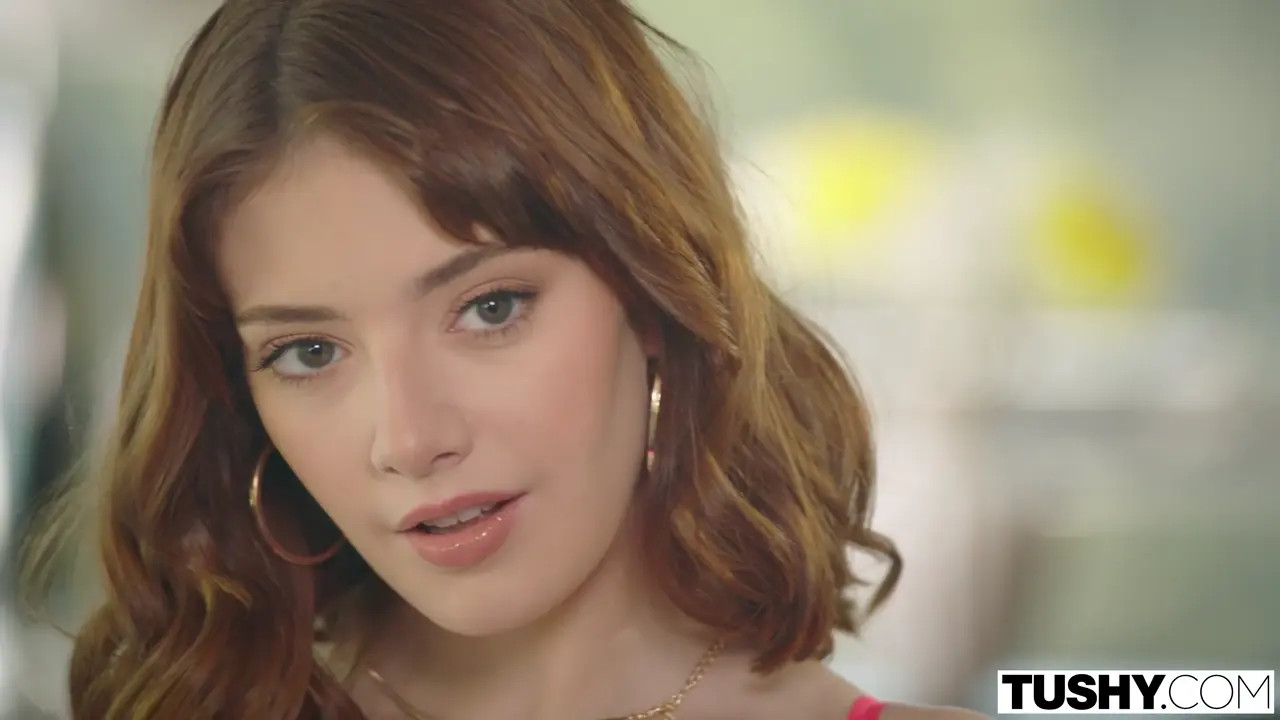 LenaAnderson Opens Her Tight Asshole And Gets Fucked