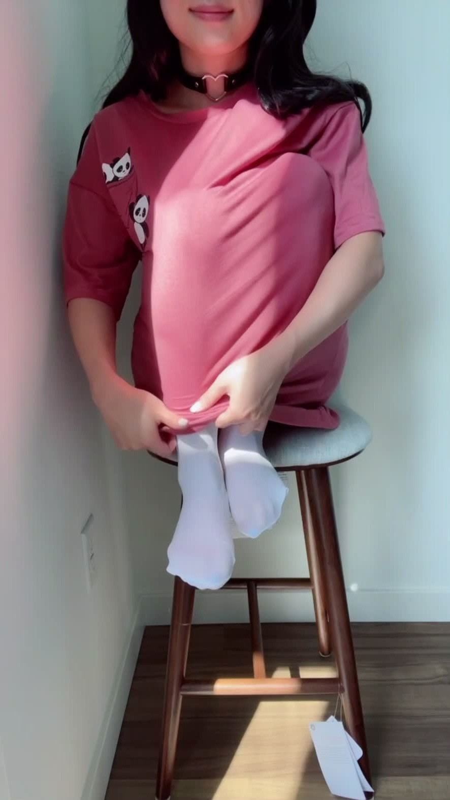 Ari [ funsizedasian ] - Bright colours are my favourite 🍑🥰