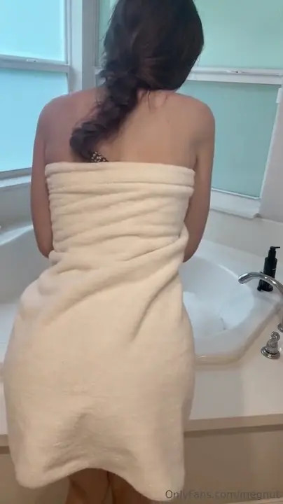 Megnutt02 16min Hairy Butthole PPV Video Leaked