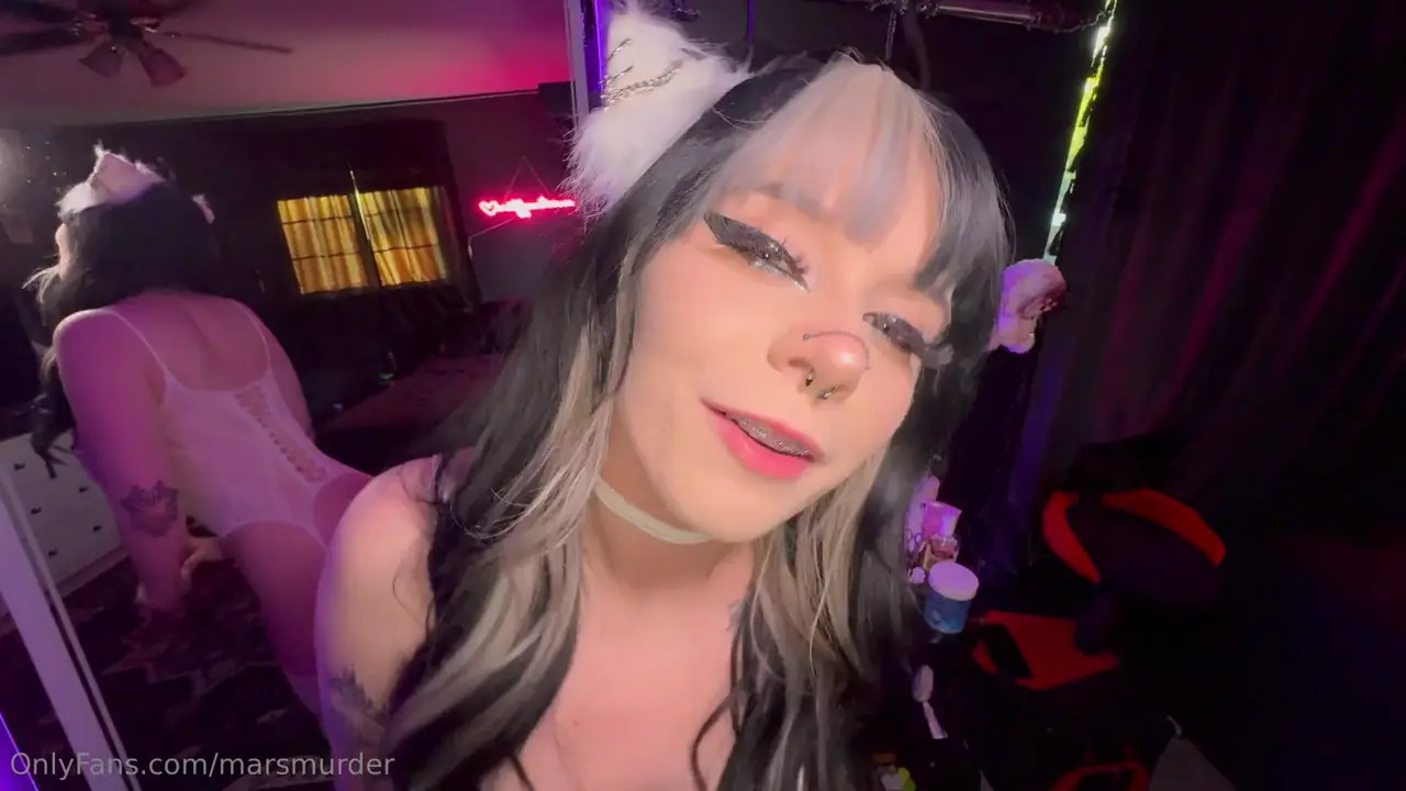 Catgirl SweetMuffiins Gets Her Pussy Drilled